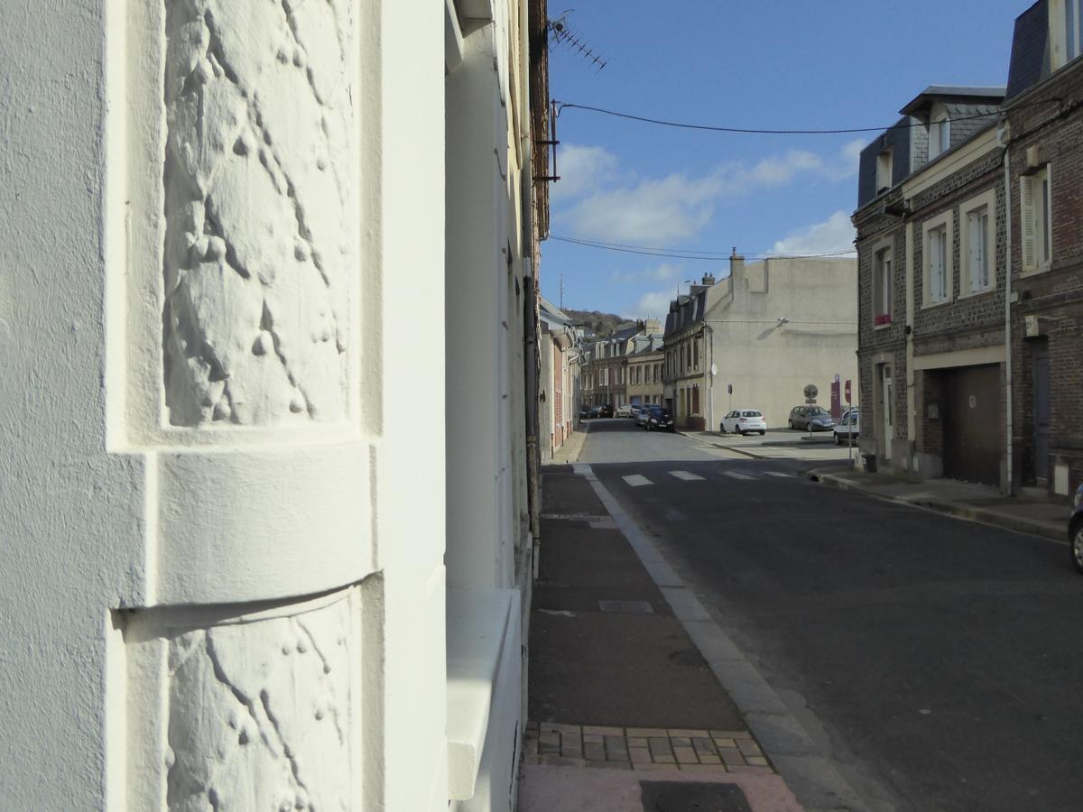 B&B A La Maison Blanche 费康 外观 照片